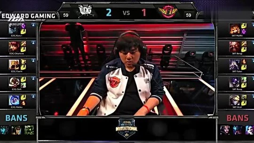 T1玩家的新年祝福视频：祝大家新年快乐