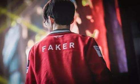 Aurora Gaming 签下 8 岁的 CS2 玩家